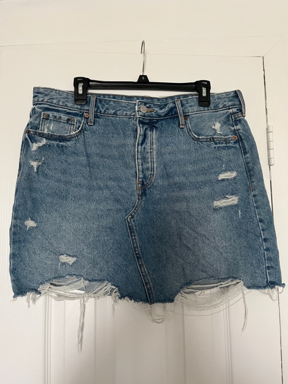 Old Navy Light Blue Distressed Denim Mini Skirt with Frayed Hem